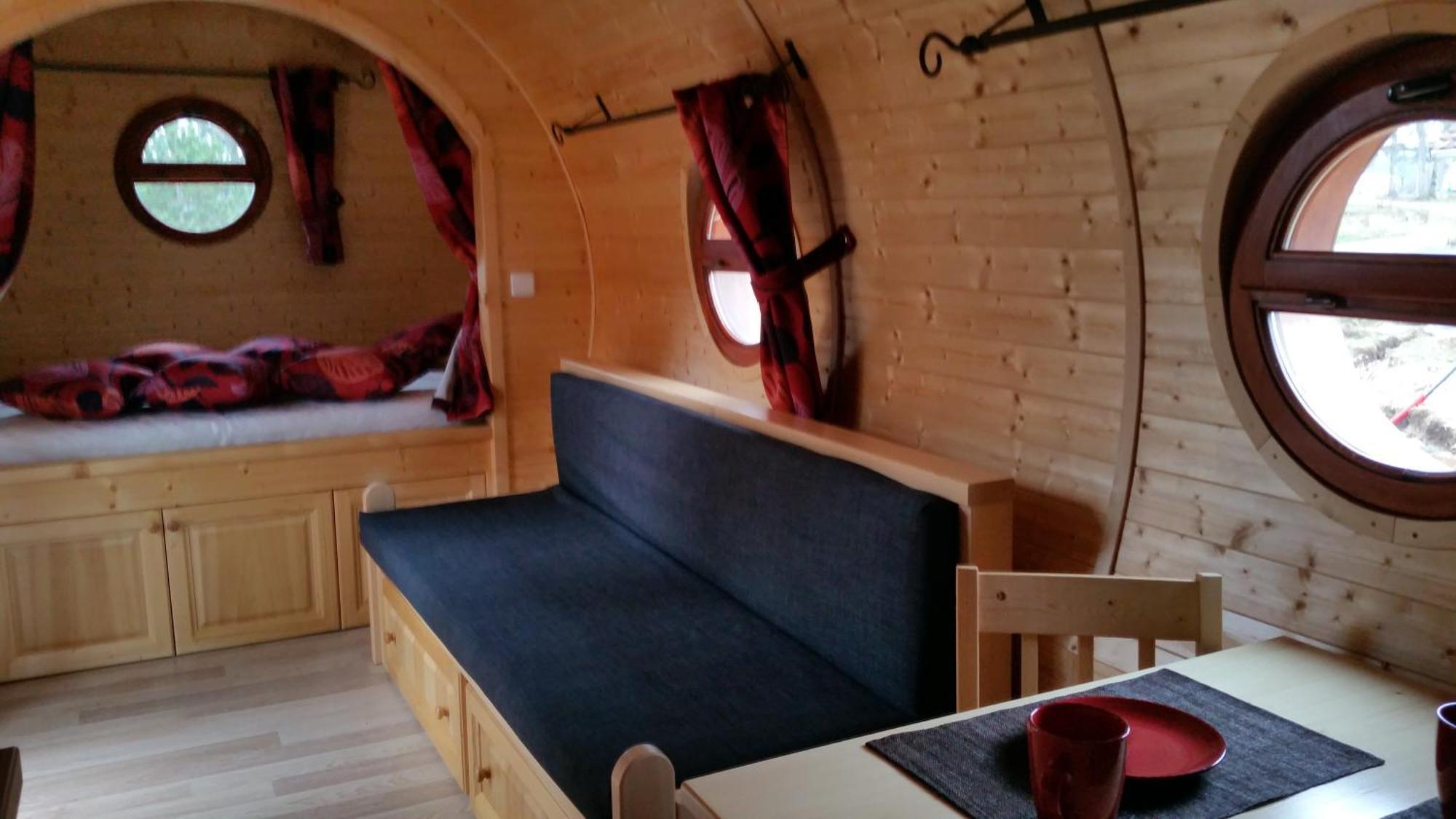 Camping De La Pelouse Jaulny Номер фото